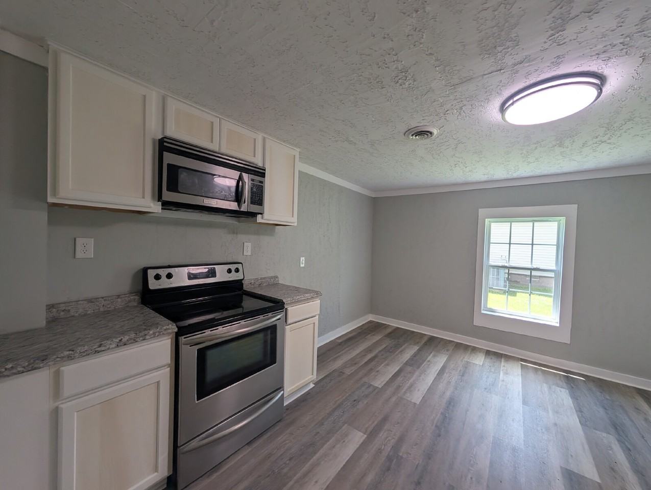 5914 Martin Hwy - Photo 7 of 10