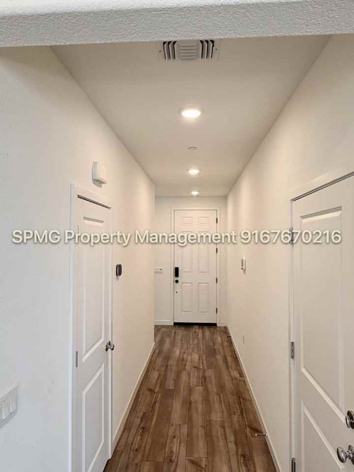 1910 Brunel St - Photo 4 of 32