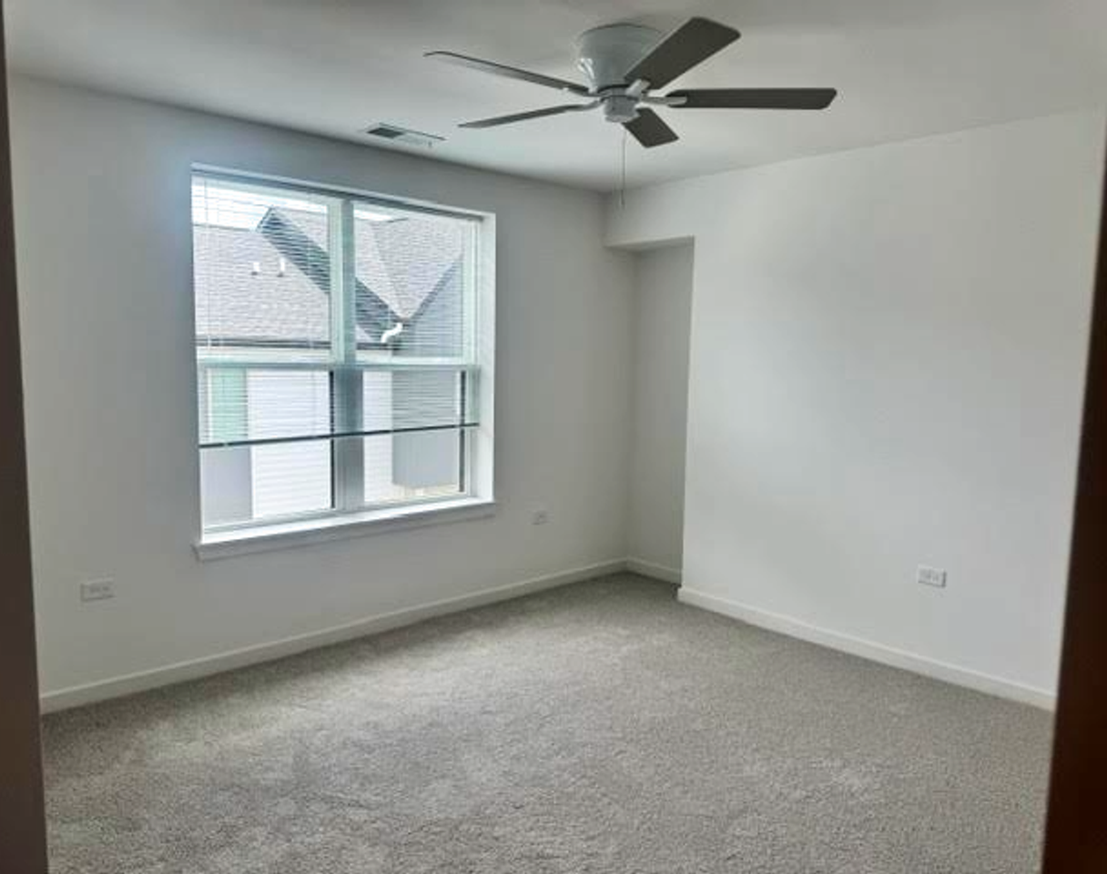 15551 Keating Ave - Photo 6 of 16
