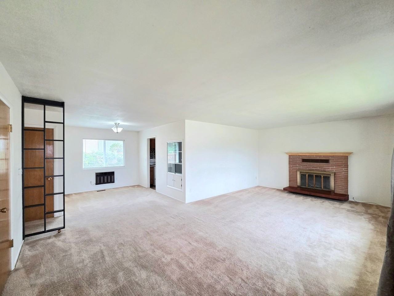 1903 5th St - Photo 2 of 44