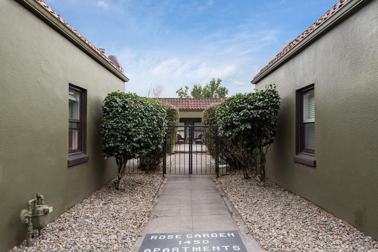 Rose Garden Apartments - Photo 2 of 4