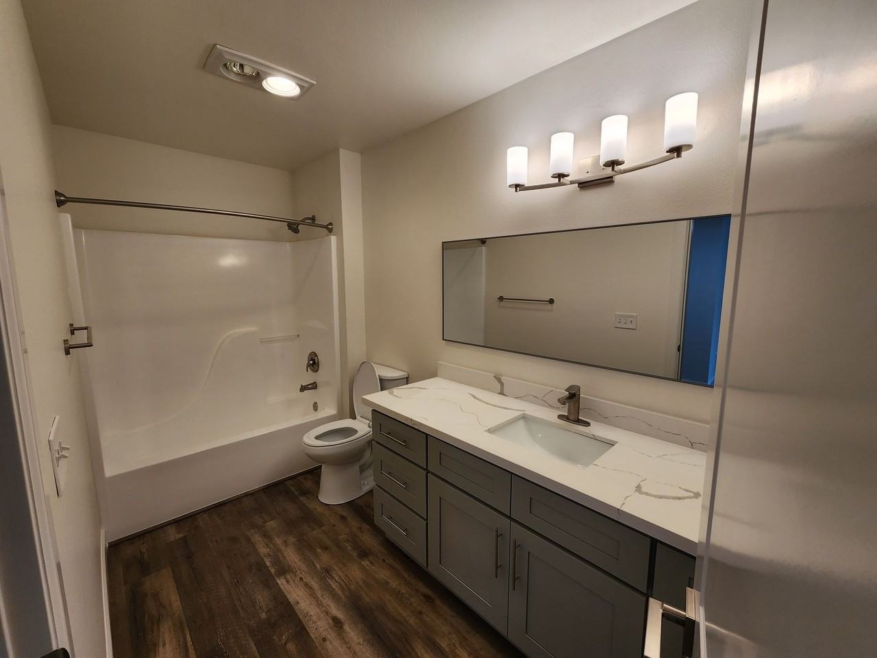 Issaquah Valley Place - Photo 4 of 13
