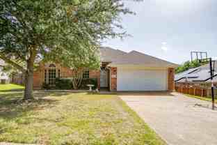 608 Gracie Ln - Photo 1 of 1