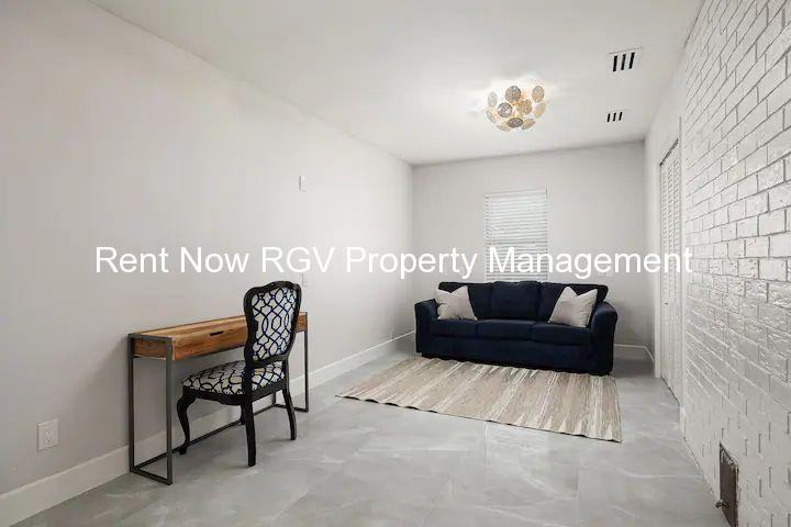 312 Xanthisma Ave #NA - Photo 6 of 16