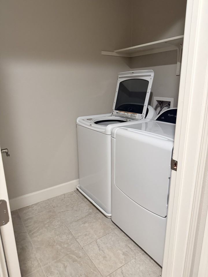 472 Rialto Pl #NA - Photo 4 of 10