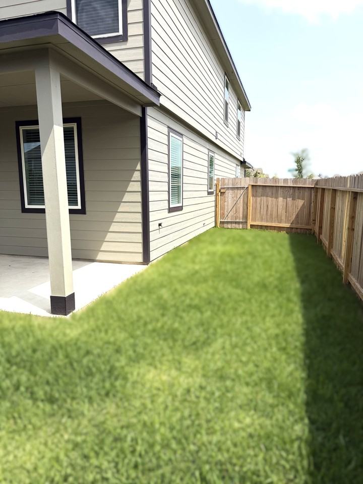 2405 Bray Head Dr #NA - Photo 3 of 23