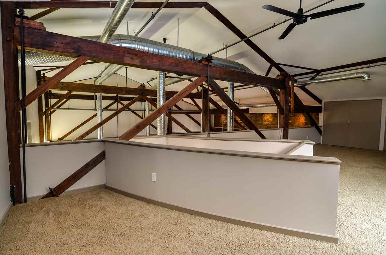 401 W Main St #31 - Photo 7 of 18