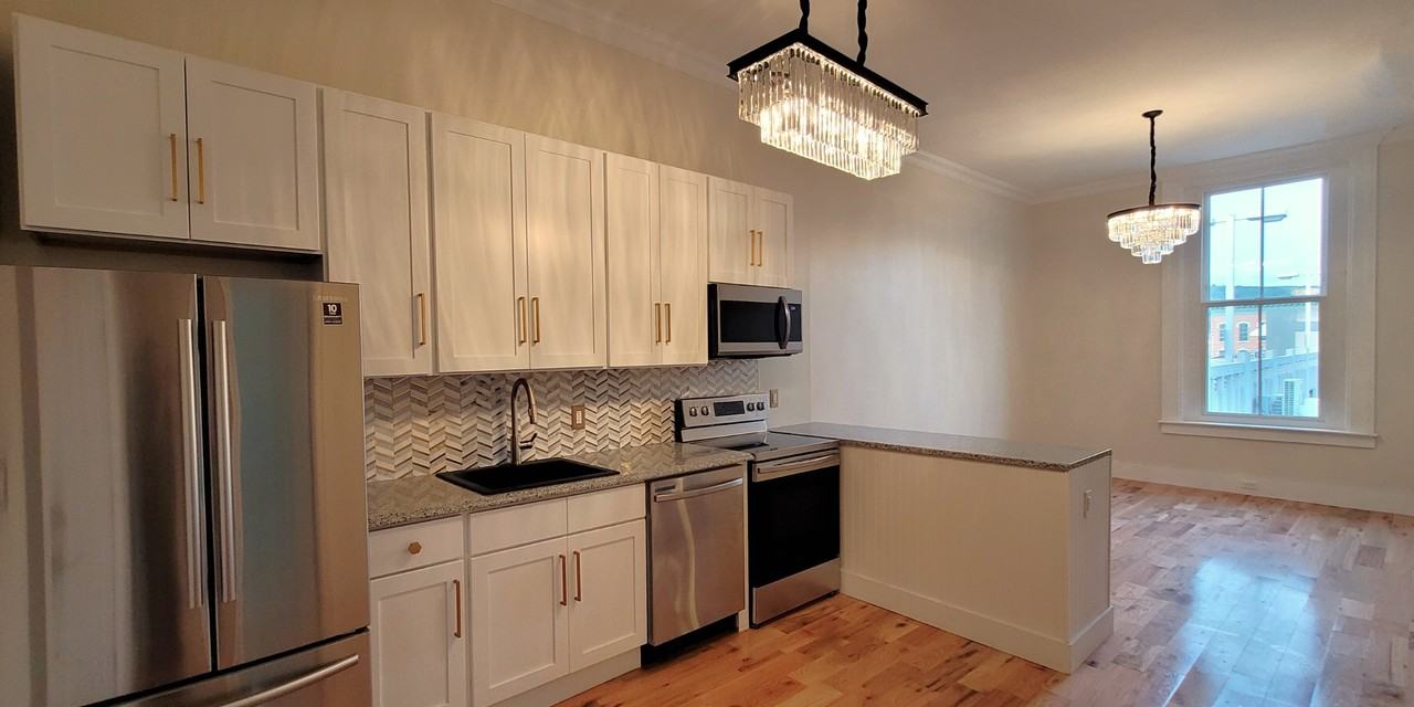 110 Baldwin St #303 - Photo 3 of 23