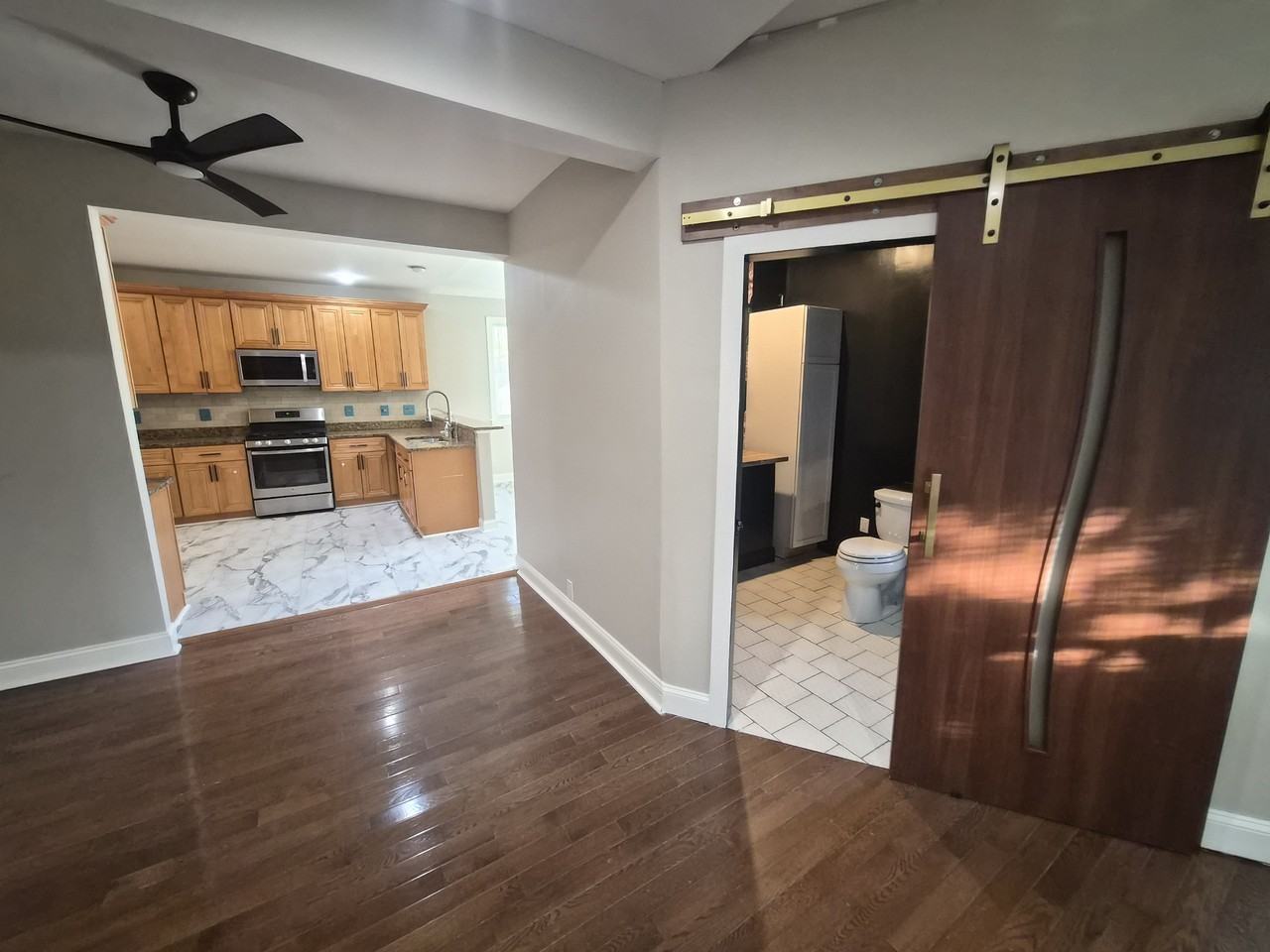 3701 Hamilton St #NA - Photo 6 of 28