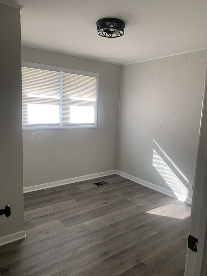 252 Mantua St #NA - Photo 5 of 10