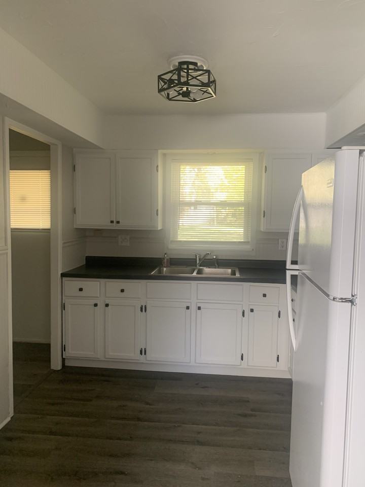 252 Mantua St #NA - Photo 7 of 10