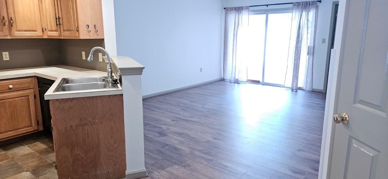 120 Moorland Ct #120 - Photo 4 of 12