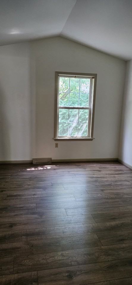 120 Moorland Ct #120 - Photo 7 of 12