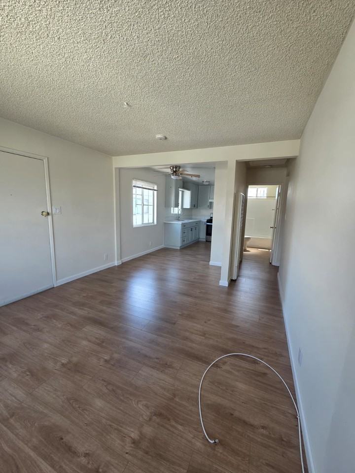 14612 Osage Ave #3 - Photo 3 of 14