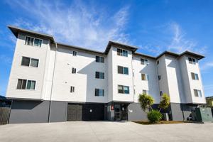 featured image of 2701 High St