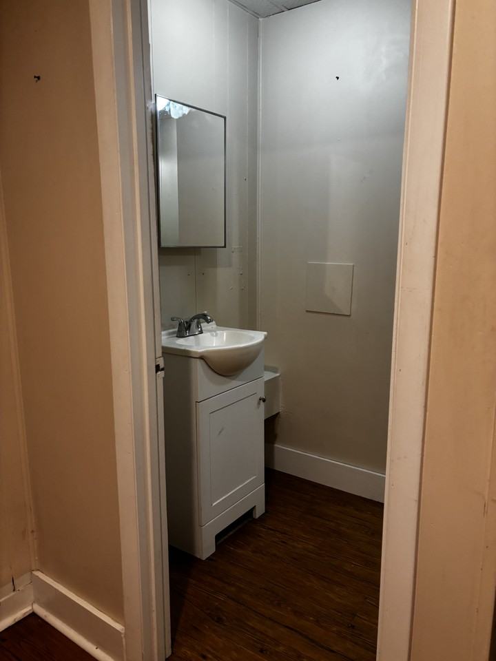 13 Newfound St #A - Photo 5 of 17