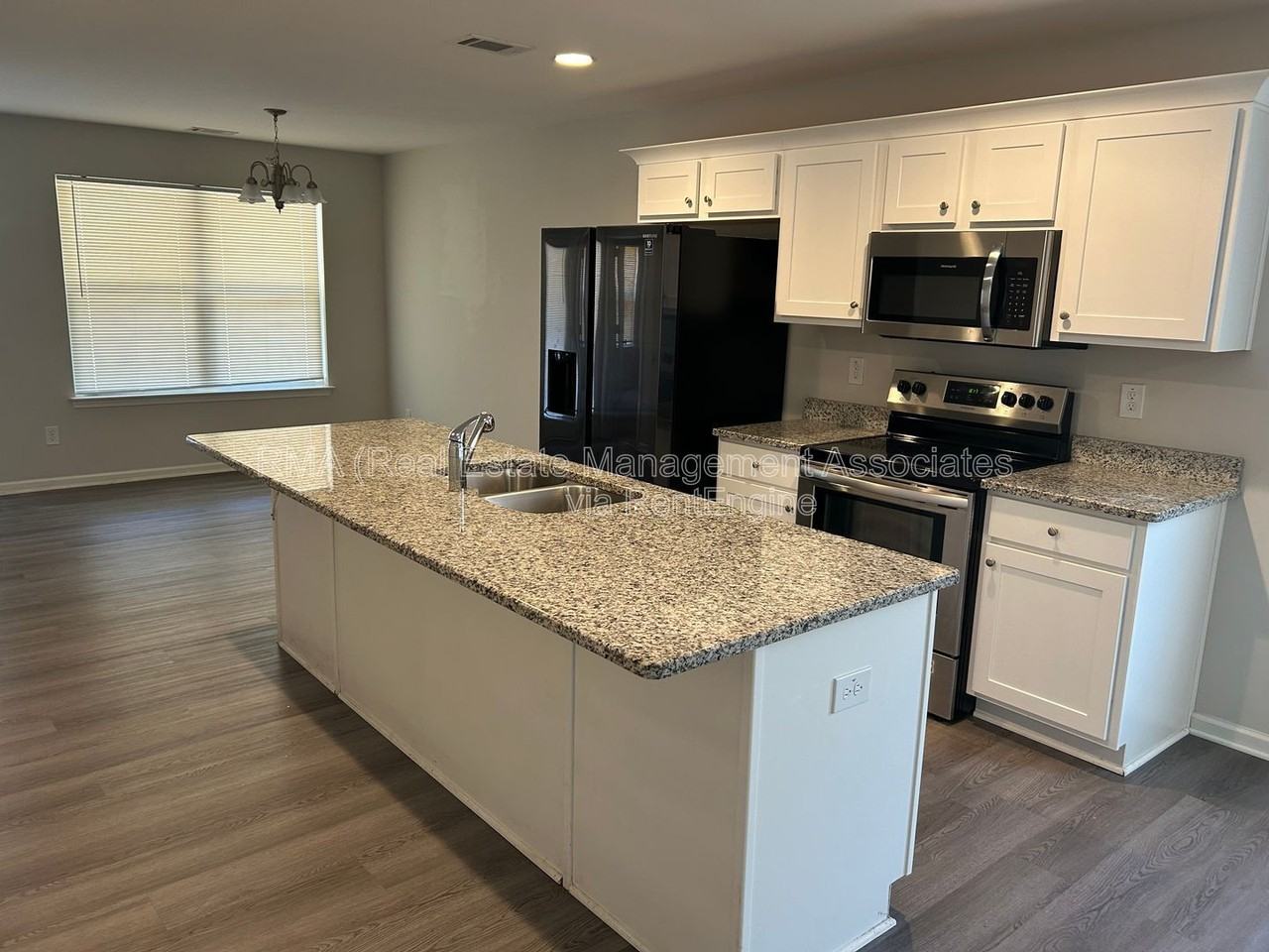 156 Meadowbrooke Dr - Photo 2 of 9