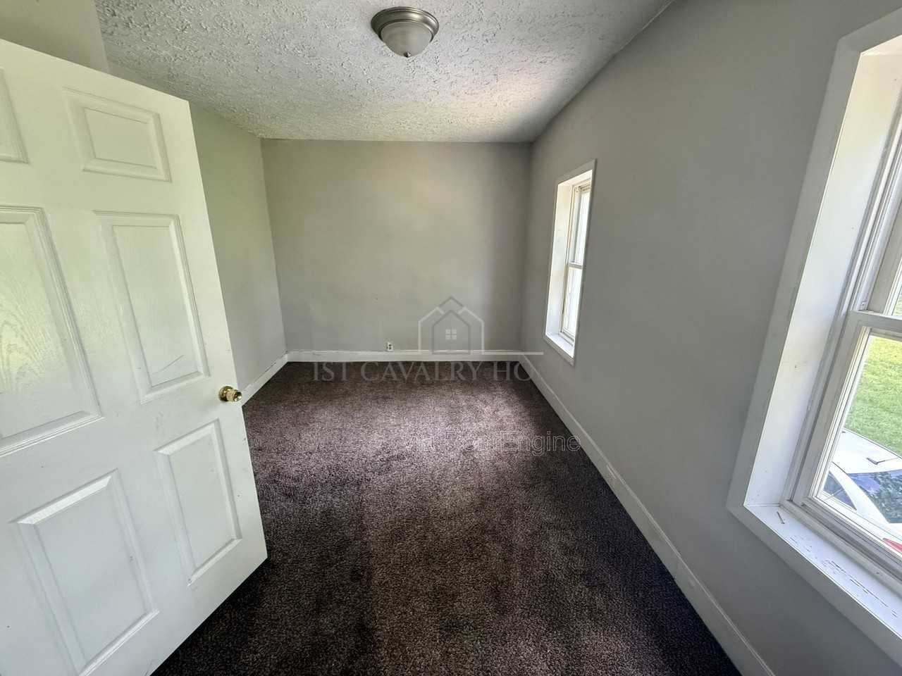 366 Buckingham St #2 - Photo 4 of 11