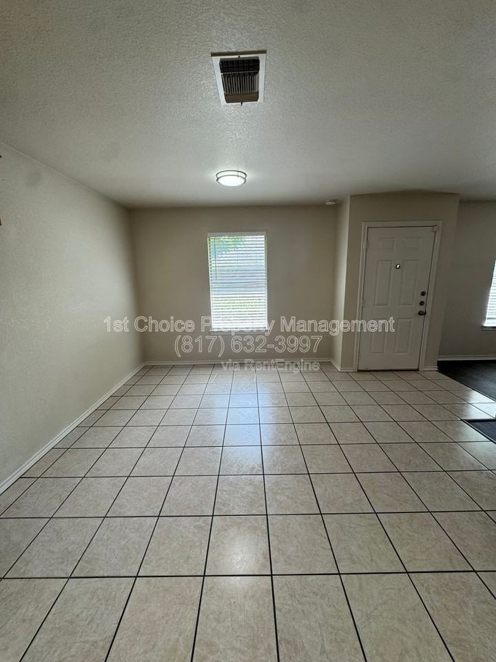 957 Austin Ct - Photo 7 of 19