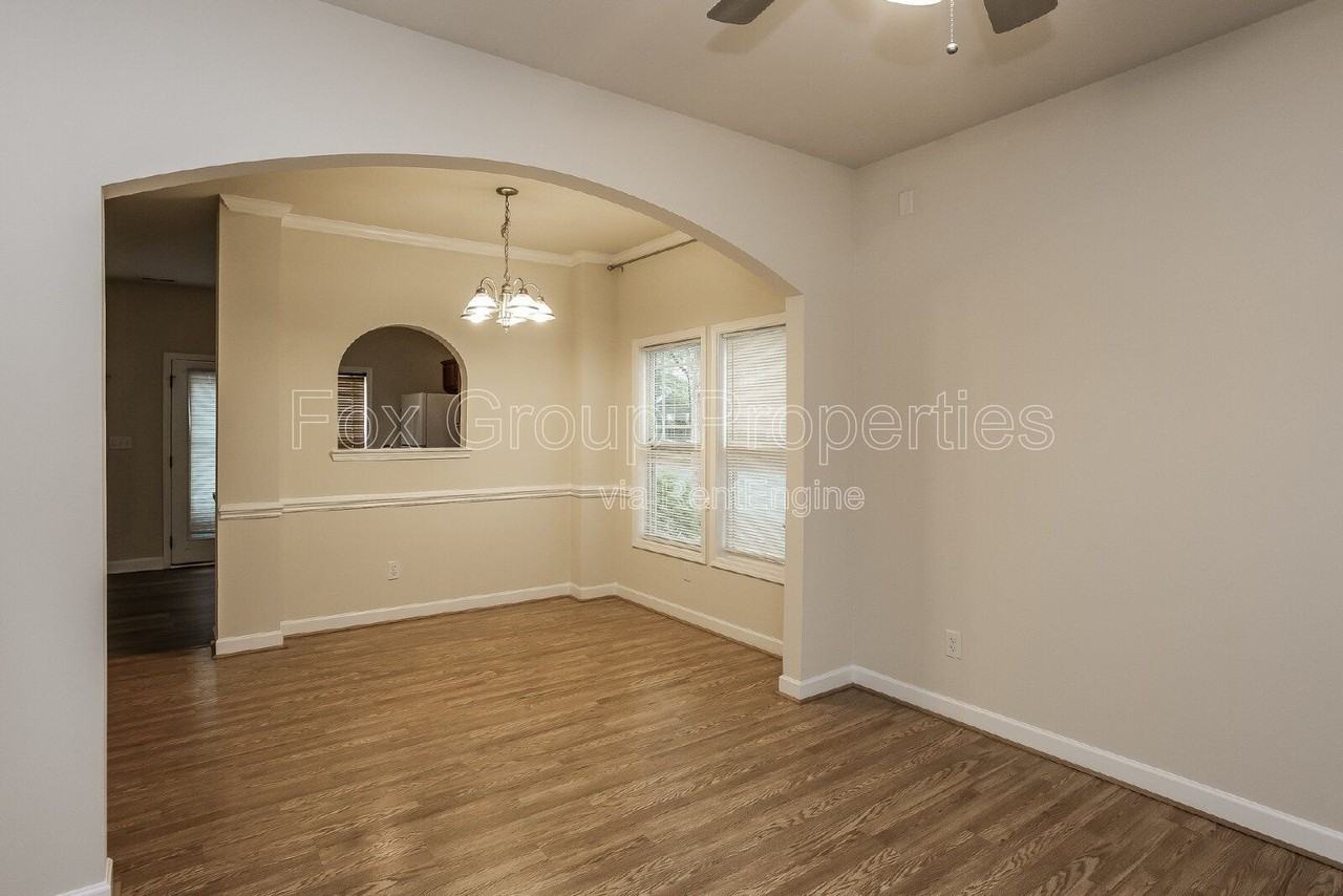 12749 Windyedge Rd - Photo 7 of 13
