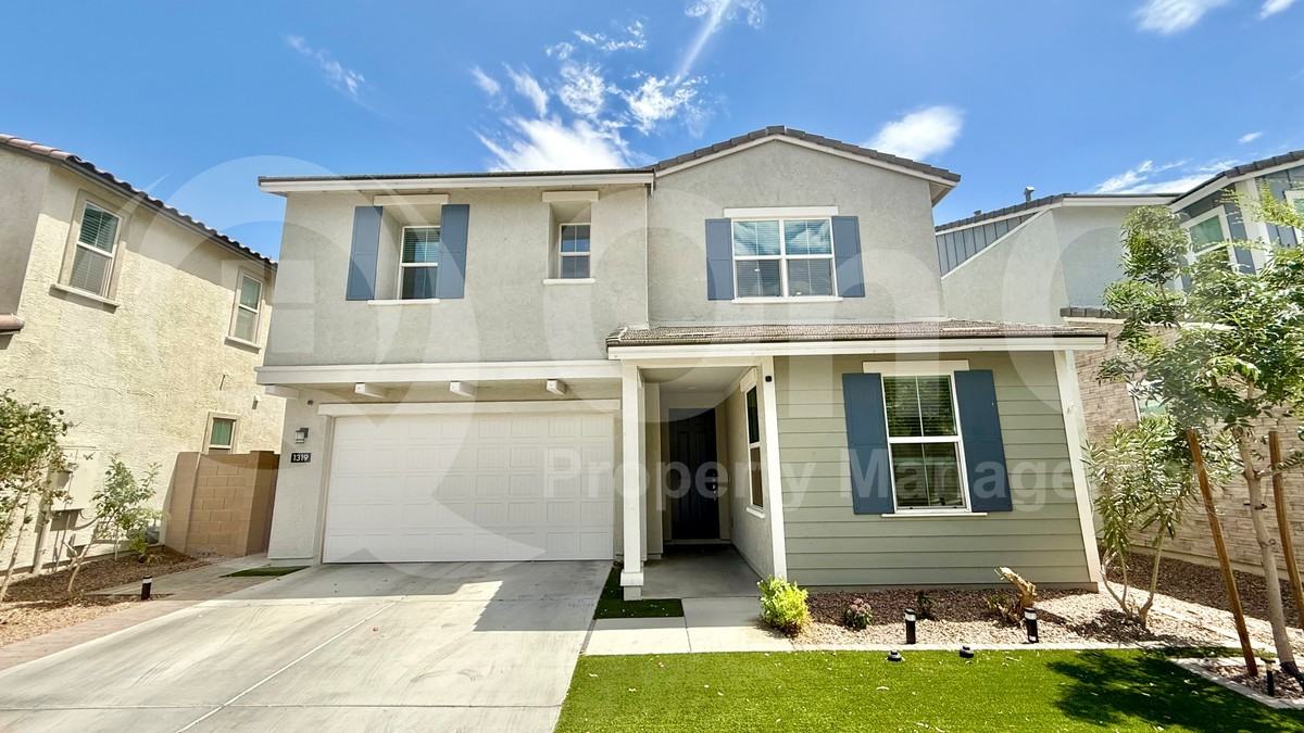1319 W Javelina Dr