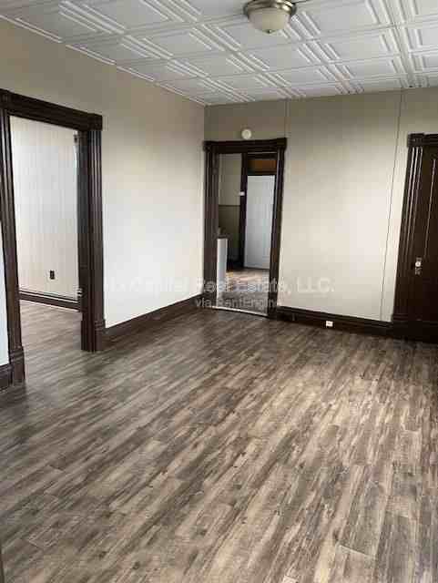 2108 Washington Ave #C - Photo 2 of 13