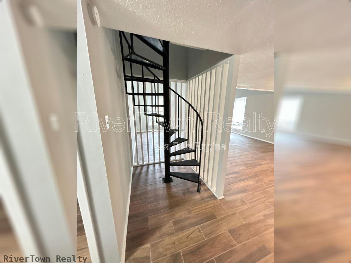 3355 Fairbanks St - Photo 2 of 15