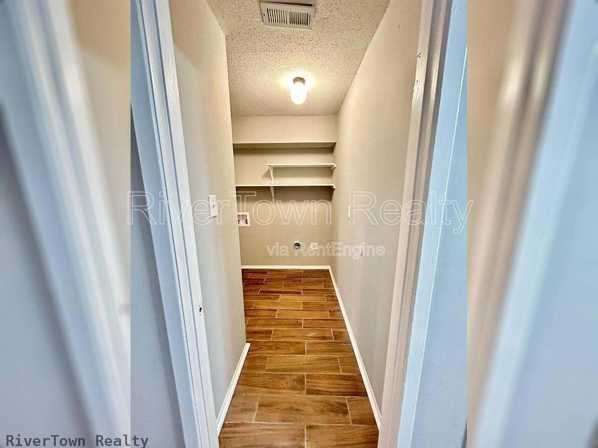 3355 Fairbanks St - Photo 6 of 15