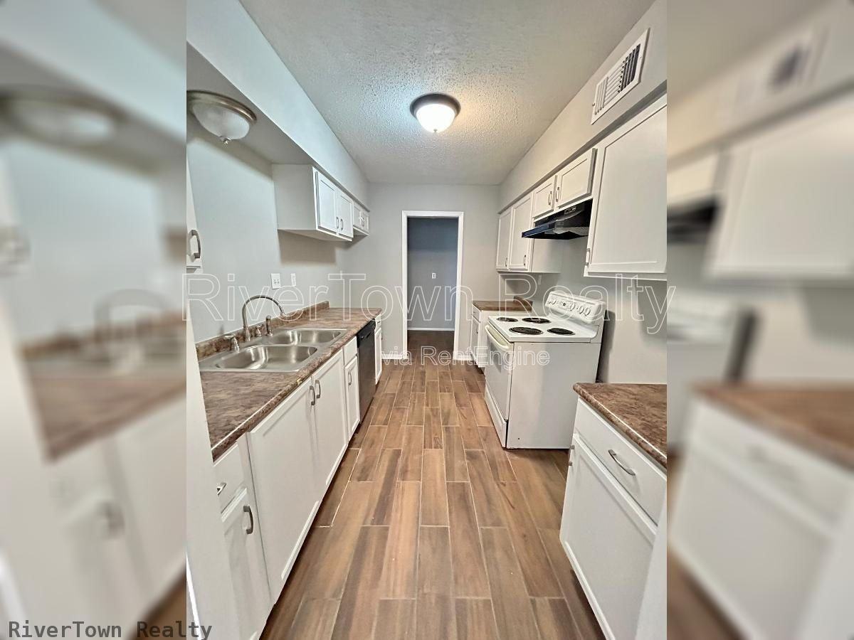 3355 Fairbanks St - Photo 7 of 15