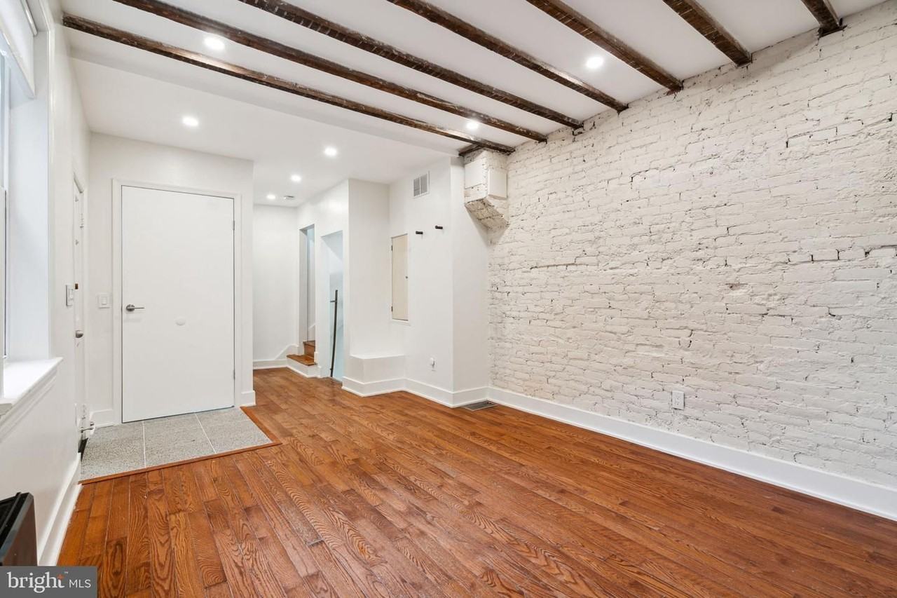 136 Carpenter St #C - Photo 7 of 30