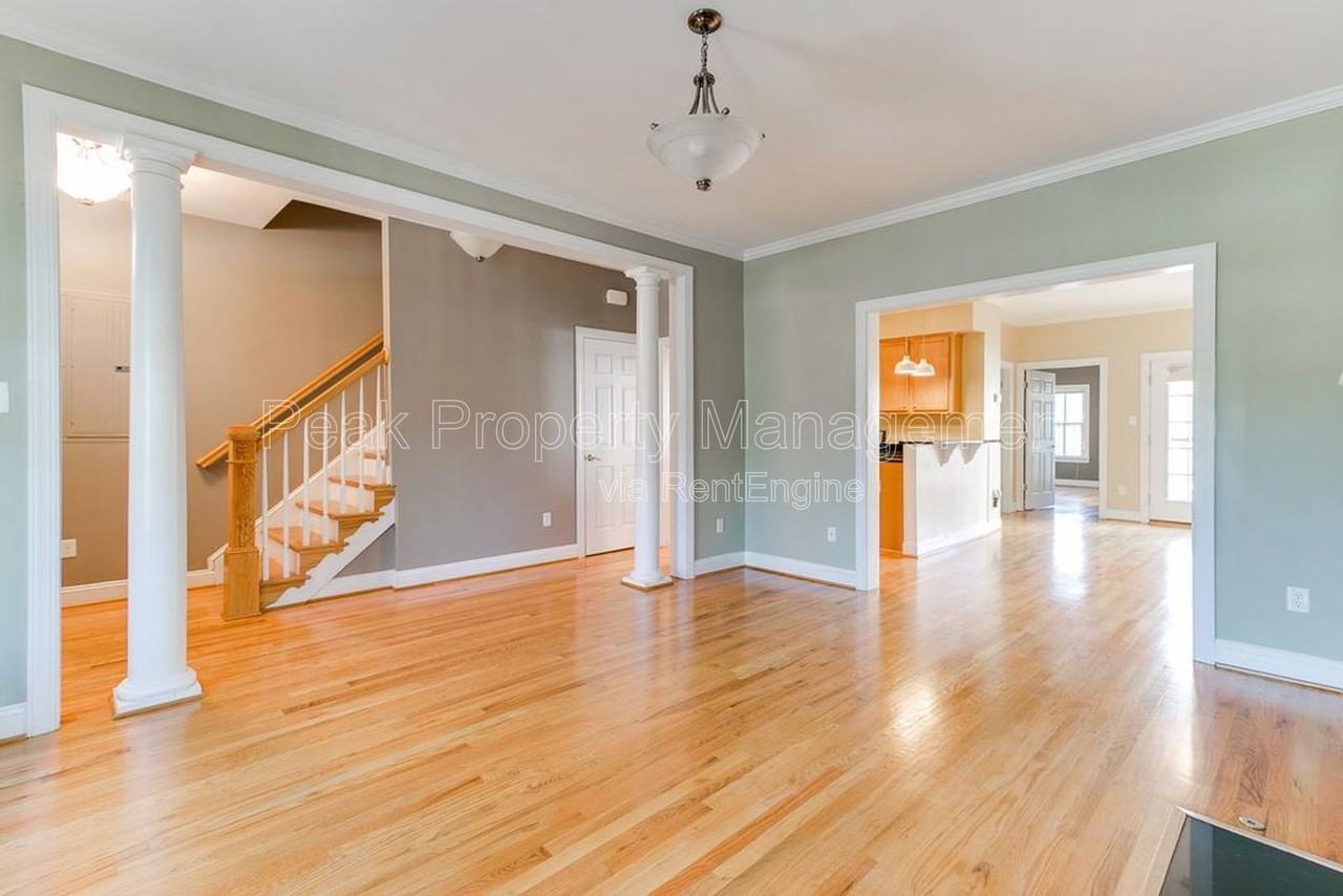 710 N 1st St - Photo 2 of 28