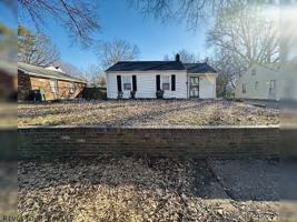 featured image of 1706 Combs St