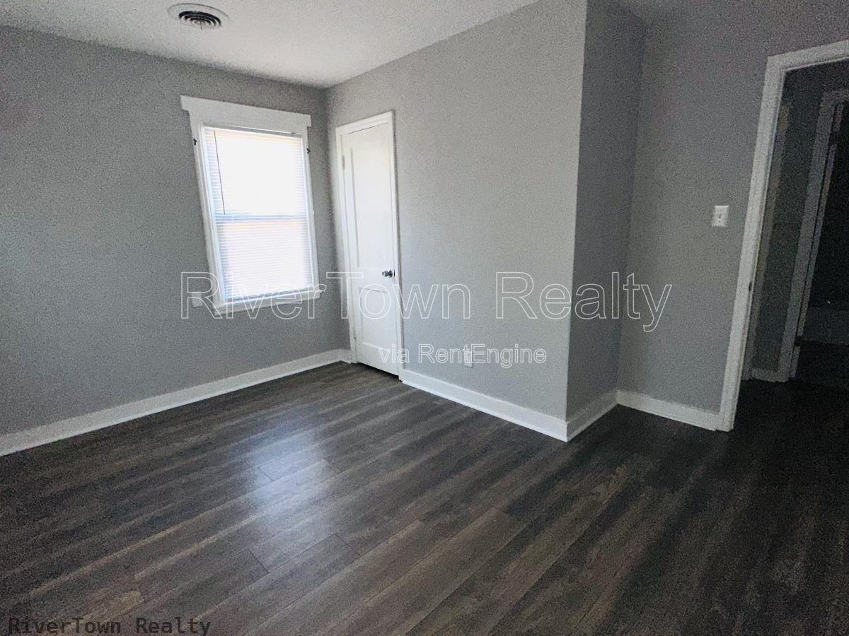 1706 Combs St - Photo 6 of 17