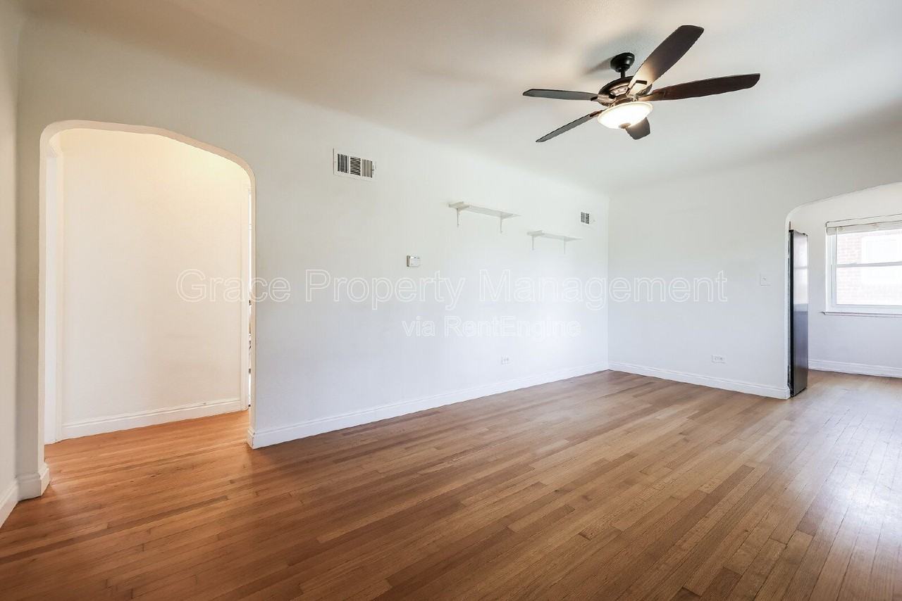 2856 Elm St - Photo 4 of 26