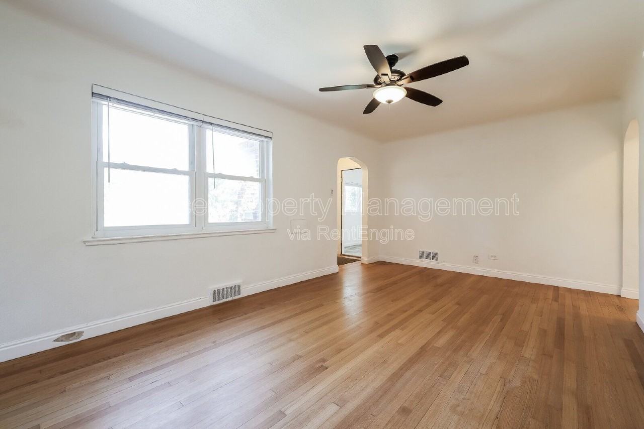2856 Elm St - Photo 6 of 26