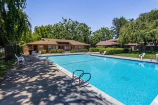 236 Red Oak Dr E #A - Photo 1 of 1