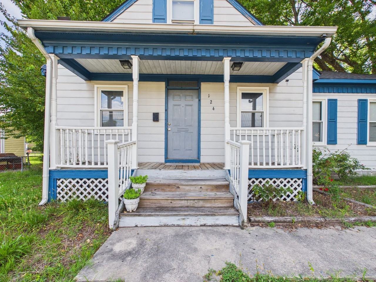 124 Henrico St - Photo 2 of 19
