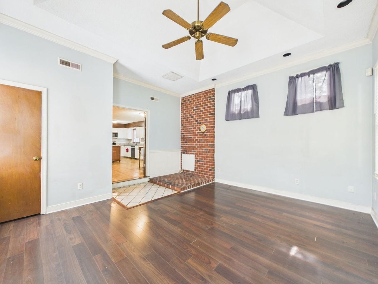 124 Henrico St - Photo 5 of 19