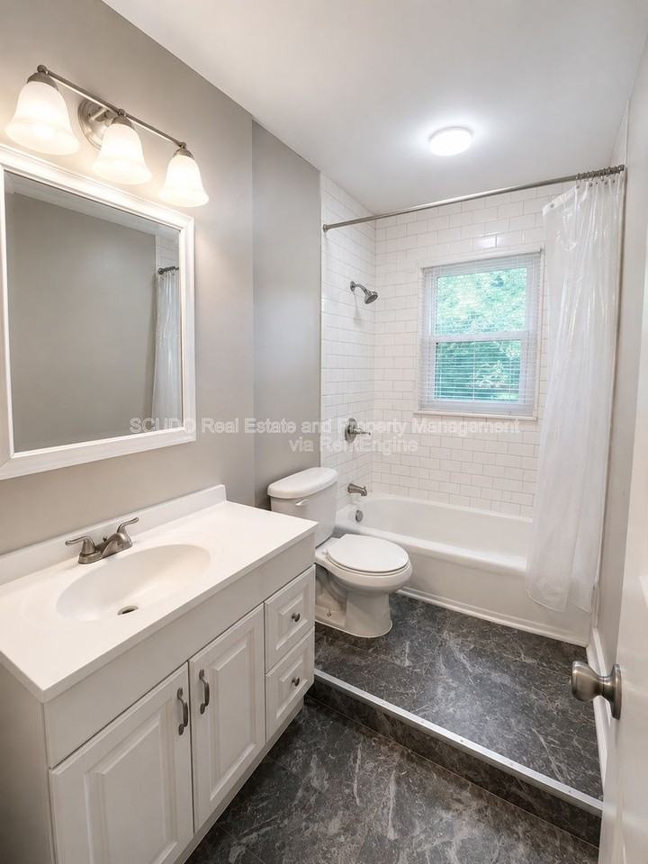 10516 E 10th St S - Photo 7 of 12