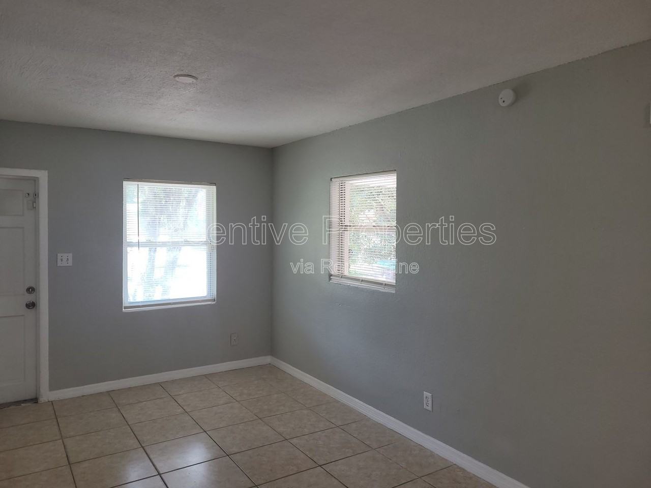 7803 Mandarin Dr - Photo 5 of 11