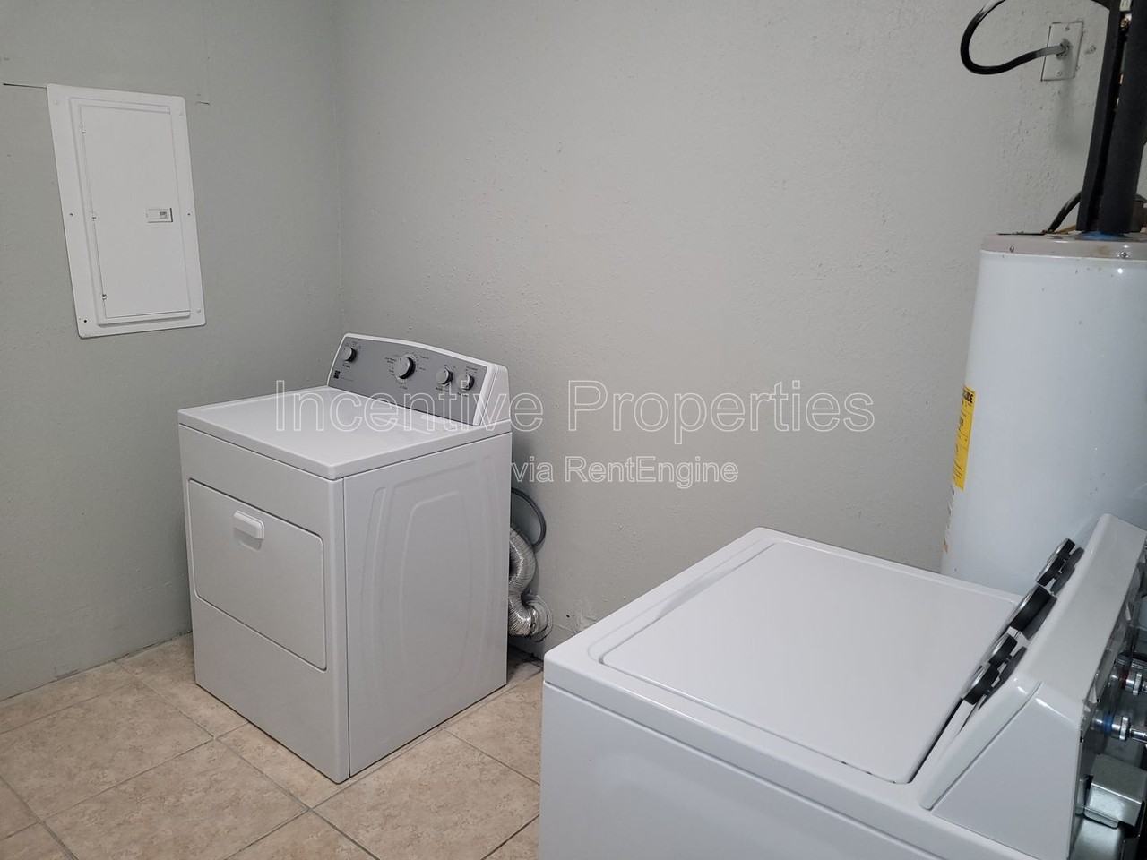 7803 Mandarin Dr - Photo 6 of 11
