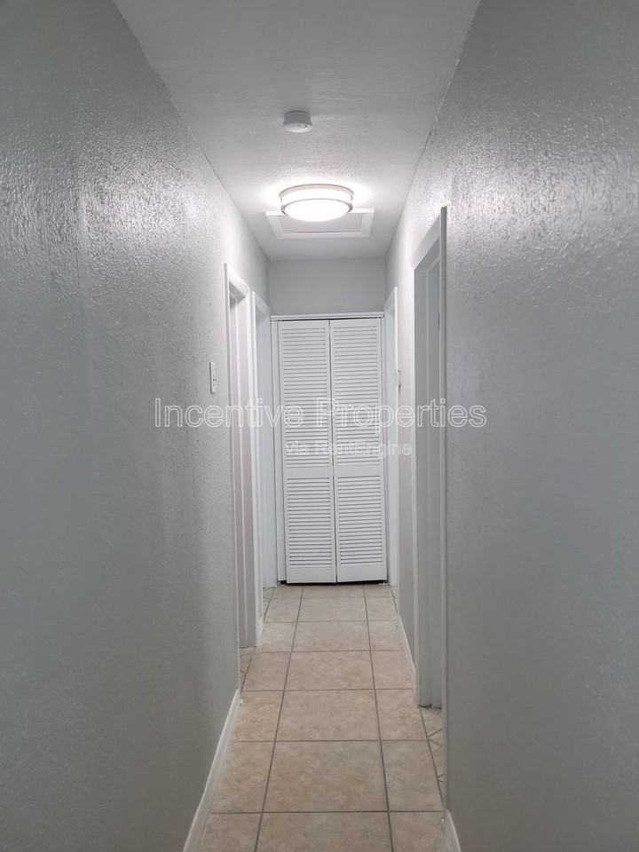 7803 Mandarin Dr - Photo 7 of 11