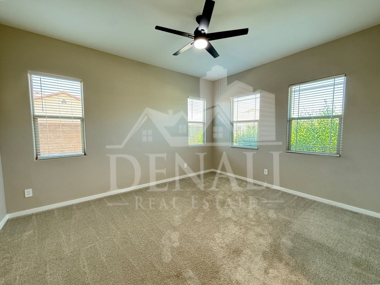 4443 N 201st Ave - Photo 3 of 38