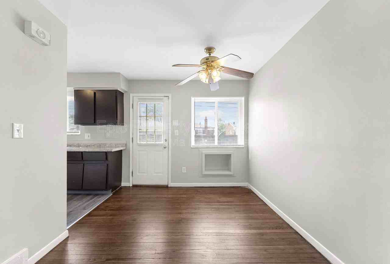 24579 Kelly Rd #9 - Photo 3 of 11