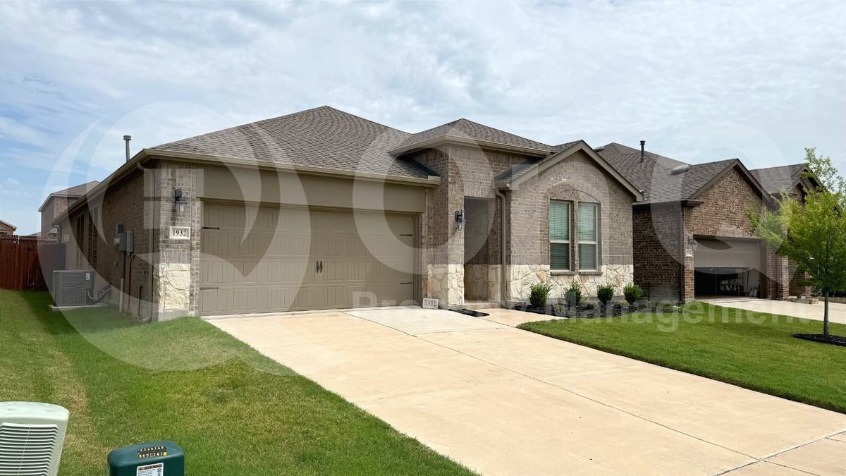 1932 Willie Ray St - Photo 2 of 25