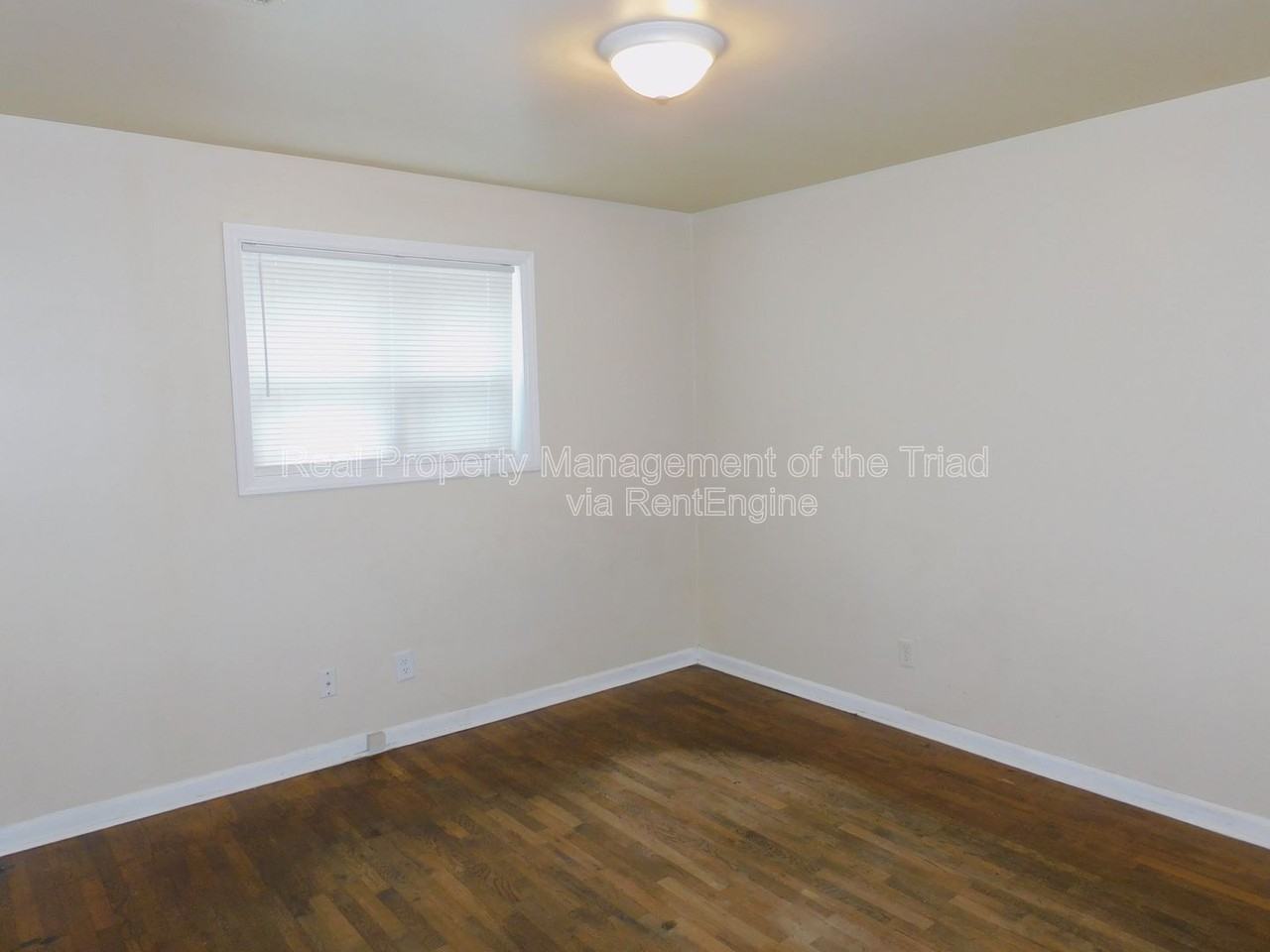 2118 Everitt St #D - Photo 6 of 17