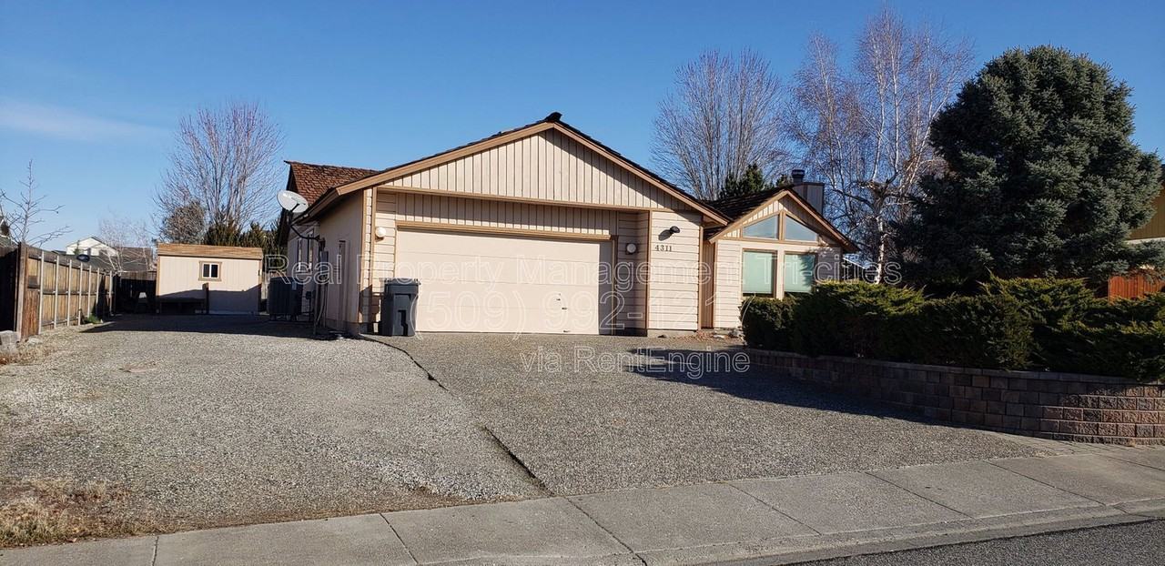 4311 Desert Pl - Photo 2 of 13