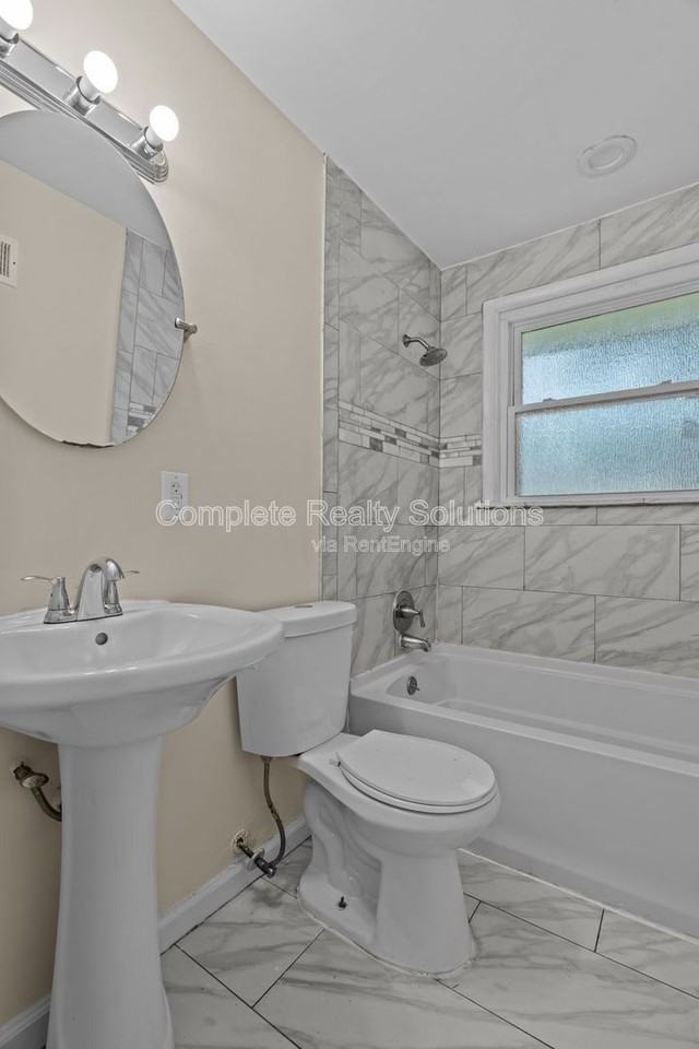 2502 Mclaran Ave - Photo 4 of 16
