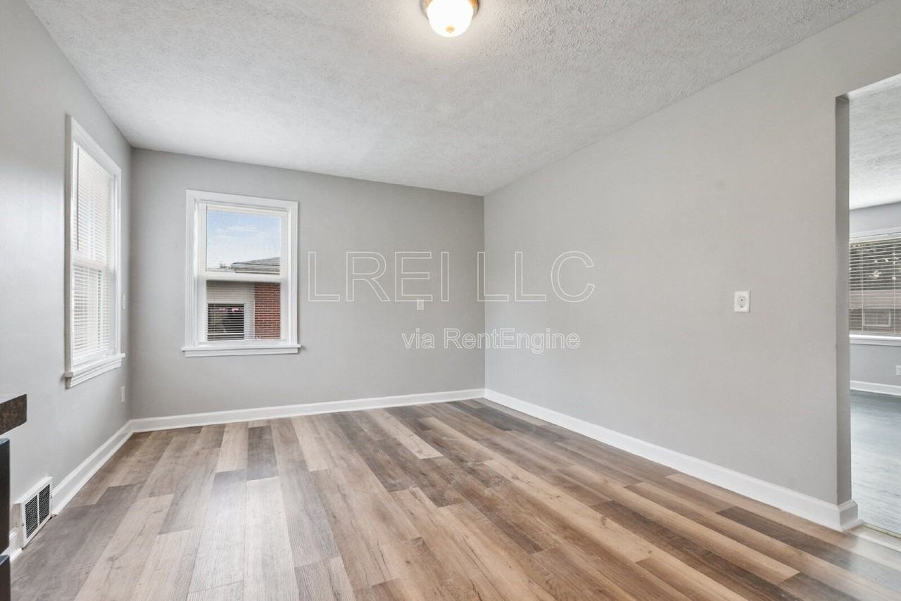 7729 Bluebonnet Rd - Photo 3 of 15