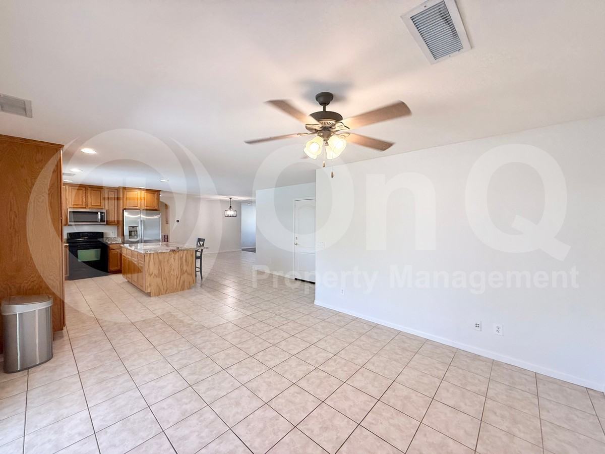 4615 W Bluefield Ave - Photo 6 of 29